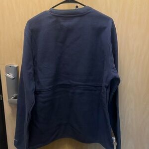 The North Face Men’s Navy Crewneck Fleece Pullover large